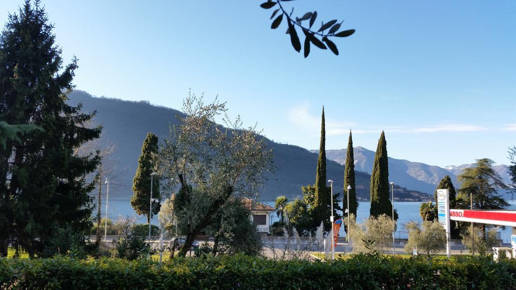 Villa Leilani B&B Sale Marasino Kültér fotó