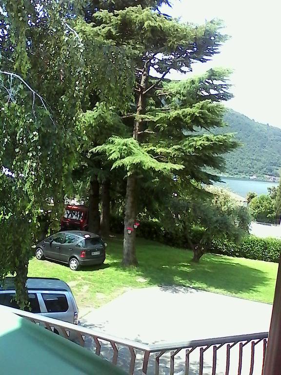 Villa Leilani B&B Sale Marasino Kültér fotó